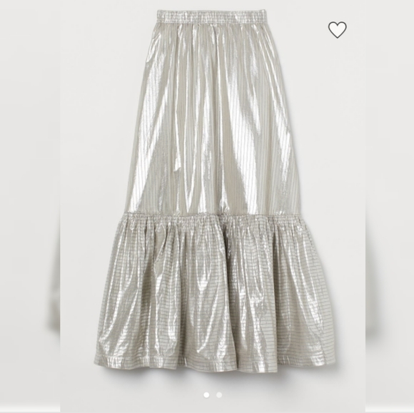 H&M Dresses & Skirts - H&M Striped Silver Skirt